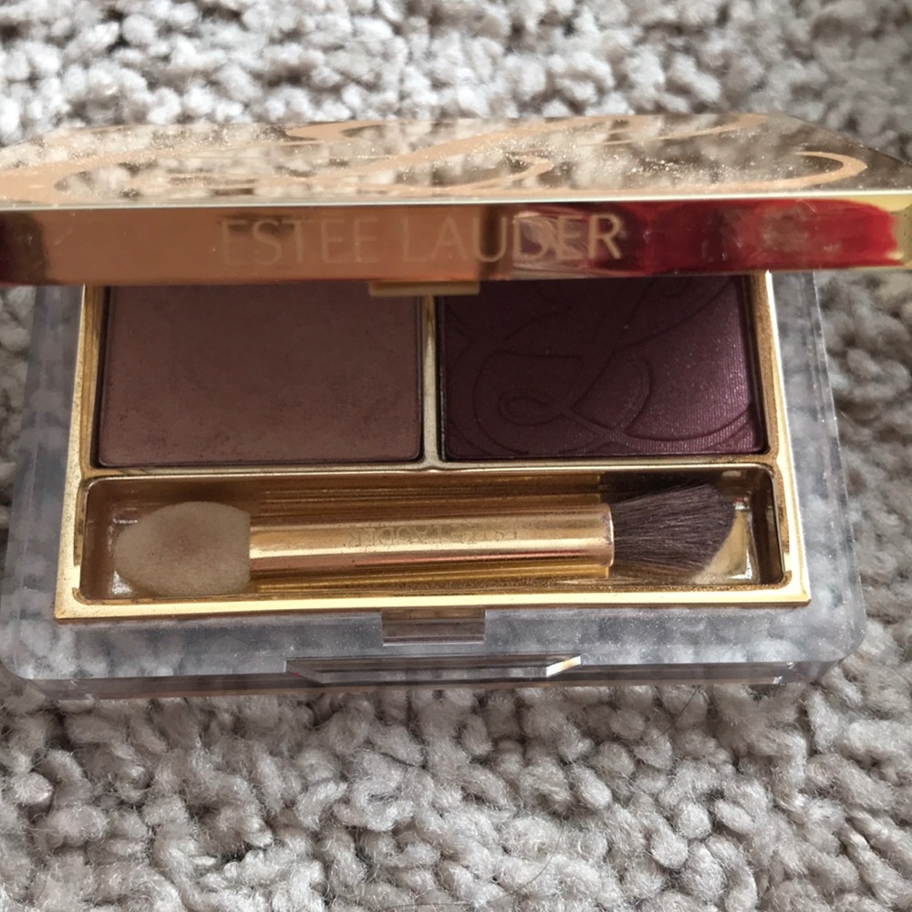 Estée Lauder Eyeshadow pallet in Raisins